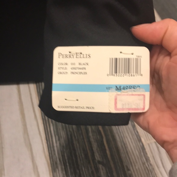 Perry Ellis Men’s Black Suit Jacket 40R NWT - Picture 3 of 6